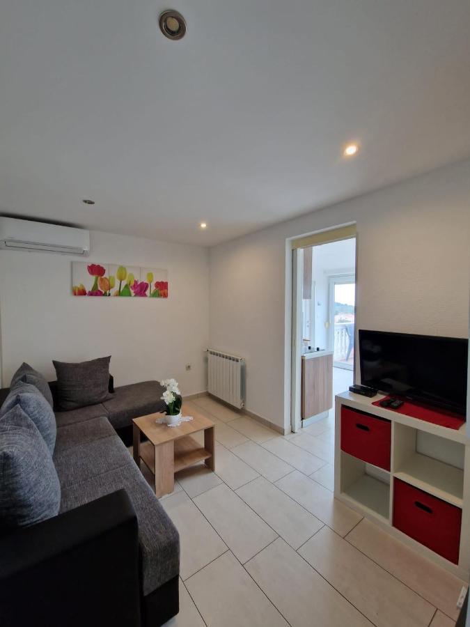 Apartment Vilic Pula Extérieur photo